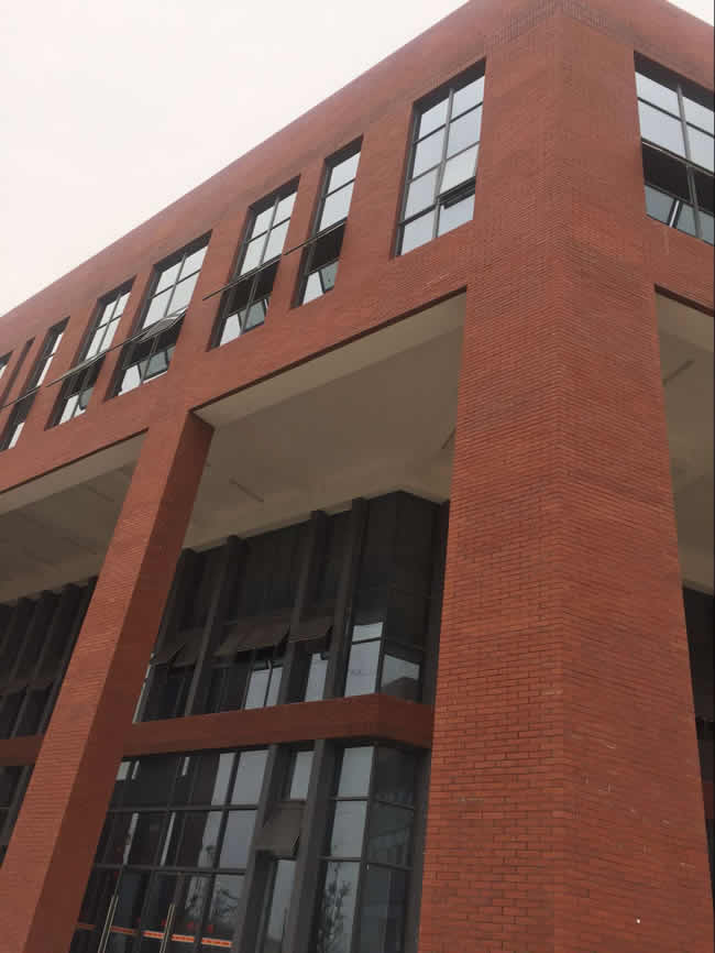 博悅佳軟瓷大學(xué)校園施工案例